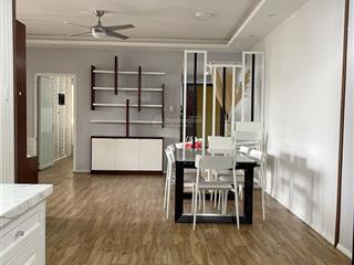 Cần bán gấp căn hộ hùng vương plaza quận 5, có 3pn 3wc giá 9.050 tỷ 130m2