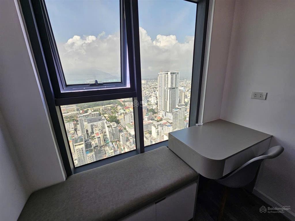 Bán căn studio view thành phố xinh đẹp ngay trung tâm thành phố nha trang 60 trần phú, chỉ 2tỷ650
