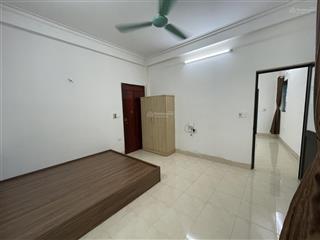 Chính chủ cho thuê chung cư mini 1 ngủ 1 khách bếp riêng 50m2 cách bến xe mỹ đình 300m giá chỉ 4tr9