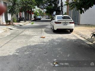 Chính chủ gửi bán nhà 3 tầng khu tđc phước long gần đường số 28. vị trí full tiện ích. giá cực tốt