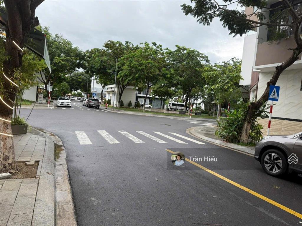 Bán lô 75m2 sạch đẹp đường a3 view công viên vcn phước long. vị trí đắc địa, đường thông