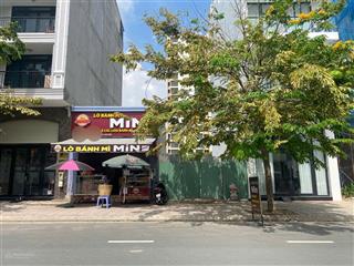 Chủ thiện chí bán đất mặt tiền đường trần lựu, ngay cục thuế tp, 8x20m, đường 30m, 49 tỷ, xd hầm 5t