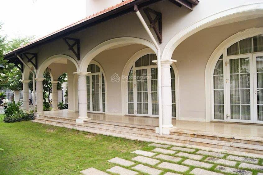 Biệt thự vip 204 nguyễn văn hưởng thảo điền quận 2 giá 200tr/m2 diện tích 15x 26m, 382,5m2, 4 tầng