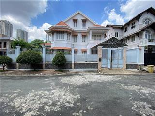 Biệt thự song lập trần não gần sông sg, view landmark, 2 tầng sân vườn 240m2, an khánh, q2 54,5 tỷ