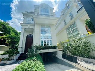 Bán gấp! biệt thự compound nguyễn văn hưởng, thảo điền, q2 diện tích 651m2, có hồ bơi, 110 tỷ