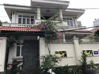Bán biệt thự mặt tiền xuân thủy thảo điền q2  căn góc đầu khu compound, đang cho thuê spa.