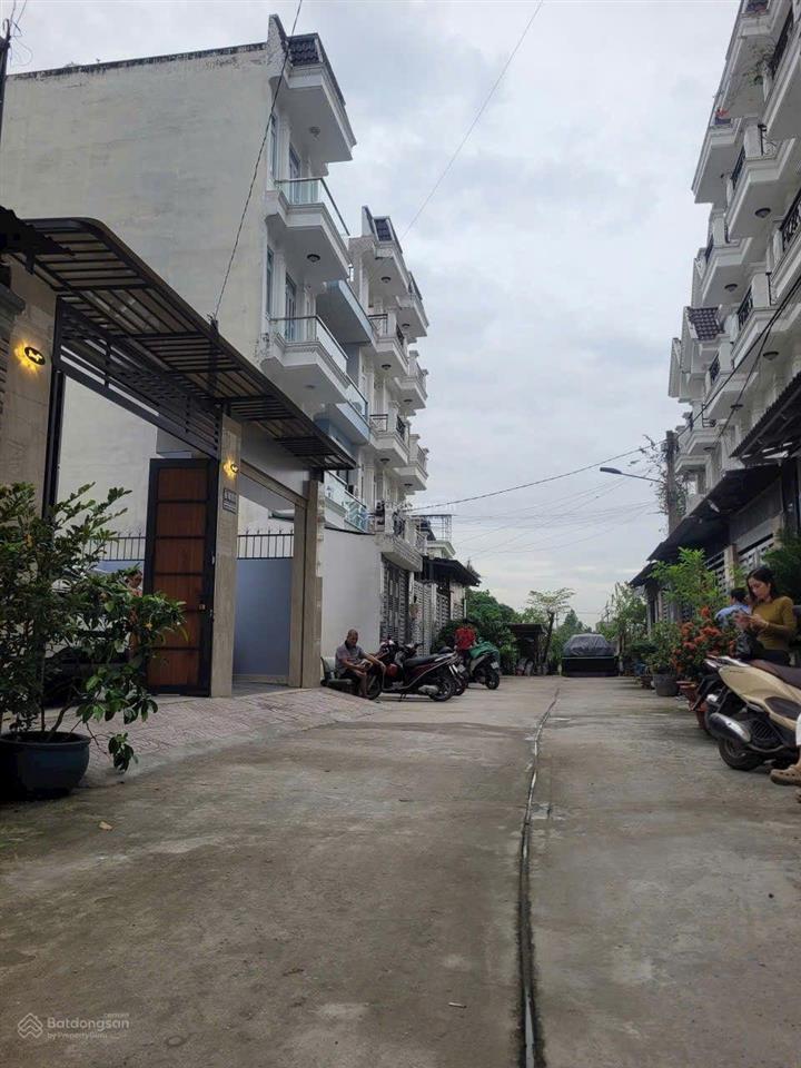 Bán gấp bt 4pn, 5wc, 145m2 tại tô ngọc vân, thạnh xuân, q12, 8,3tỷ vnd