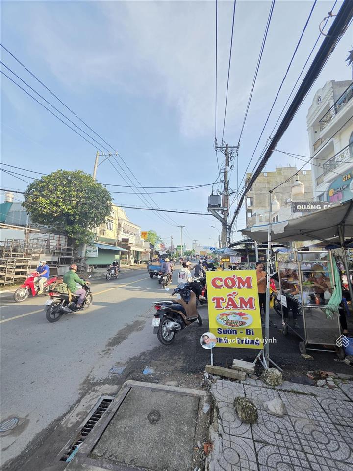 Mặt tiền hà huy giáp q12. ngang 4 dài 30m, full thổ cư kinh doanh sầm uất