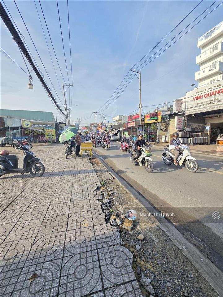 Mặt tiền hà huy giáp q12. ngang 4 dài 30m, full thổ cư kinh doanh sầm uất