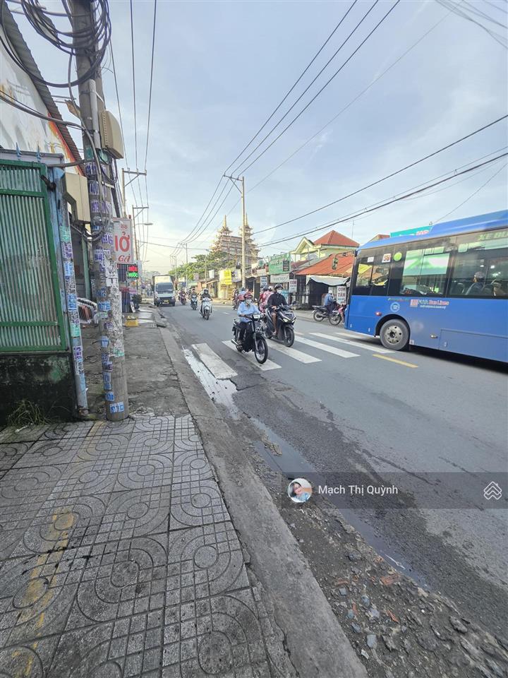 Mặt tiền hà huy giáp q12. ngang 4 dài 30m, full thổ cư kinh doanh sầm uất