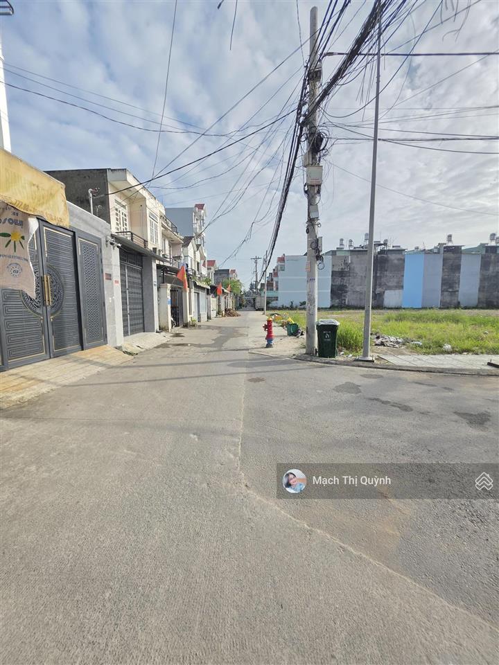 Đất đẹp góc 2mt trong khu phân lô p thạnh xuân q12 ngang 4 dài 19