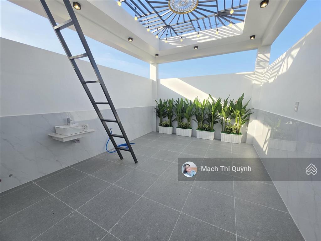 Nhà xây mới có thang máy. 4pn, 6wc tại đường 21, thạnh xuân, quận 12, tp. hcm giá tốt 8,4 tỷ