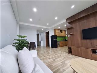 Chính chủ bán căn 2pn 70m2, ban công hướng nam mát mẻ cả ngày, đầy đủ nội thất ,  0902 802 ***