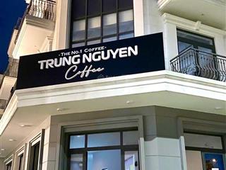 Shophouse 4 lầu mặt tiền dt769 sổ đỏ hoàn công, vốn nhẹ sở hữu vĩnh viễn cạnh sân bay, thuê giá cao