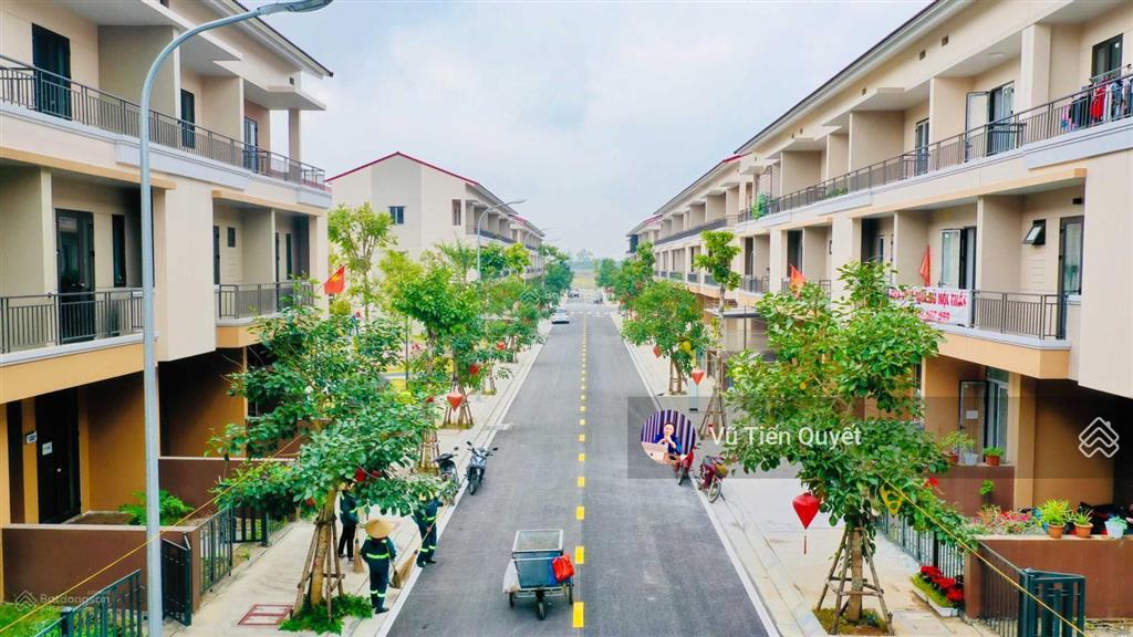 Bán liền kề 75m2  hướng nam đẹp  đô thị centa city  cửa ngõ vinhomes vũ yên. giá 3,950 tỷ