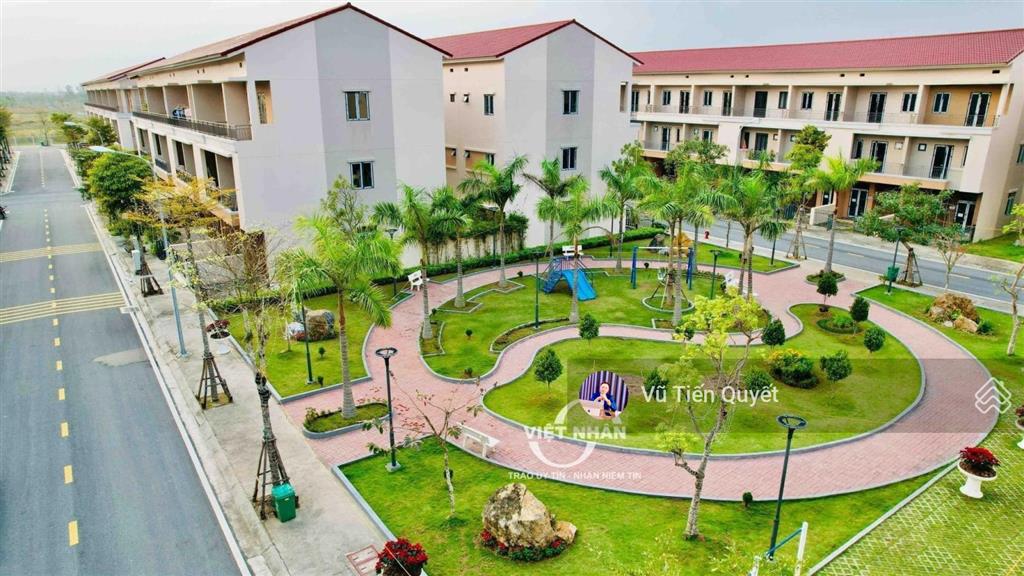 Bán liền kề 75m2  hướng nam đẹp  đô thị centa city  cửa ngõ vinhomes vũ yên. giá 3,950 tỷ