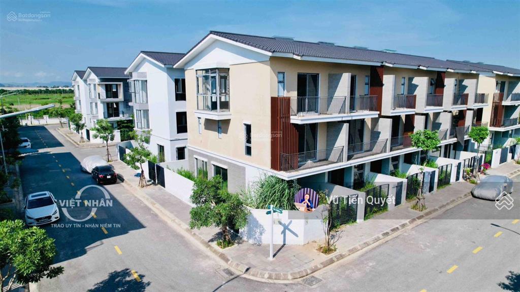 Bán căn 80m2 liền kề beomes  trục đường thông. đón sóng cầu nguyễn trãi. giá 5 tỷ