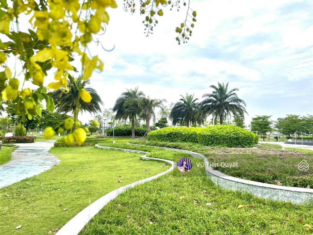 Bán căn 80m2 liền kề beomes  trục đường thông. đón sóng cầu nguyễn trãi. giá 5 tỷ