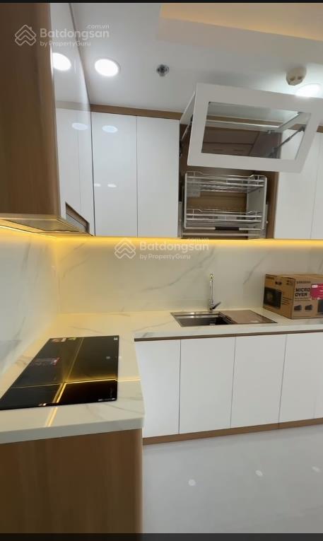 Cho thuê căn hộ 3pn cosmo city dt 97m2 giá chỉ 18 triệu/tháng, nội thất cơ bản