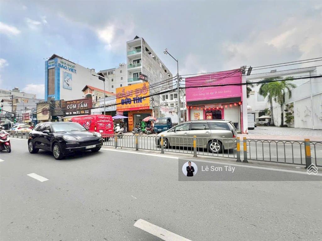 Gia đình cần bán nhà mt 229 nguyễn thị thập l tân phú l q7 gần chợ tân mỹ. dt 192m2 l giá 53,9 tỷ