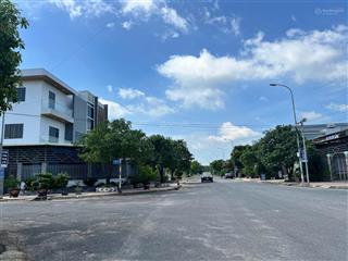 Bán căn biệt thự đang cho thuê 30tr/tháng khu tái định cư long an mặt trước sân bay long thành