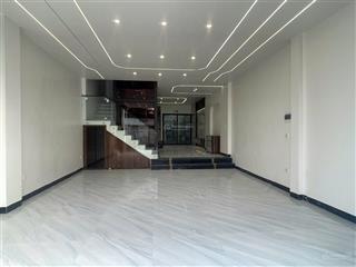 Nhà liền kề khu phân lô cán bộ ngõ 67 đức giang
