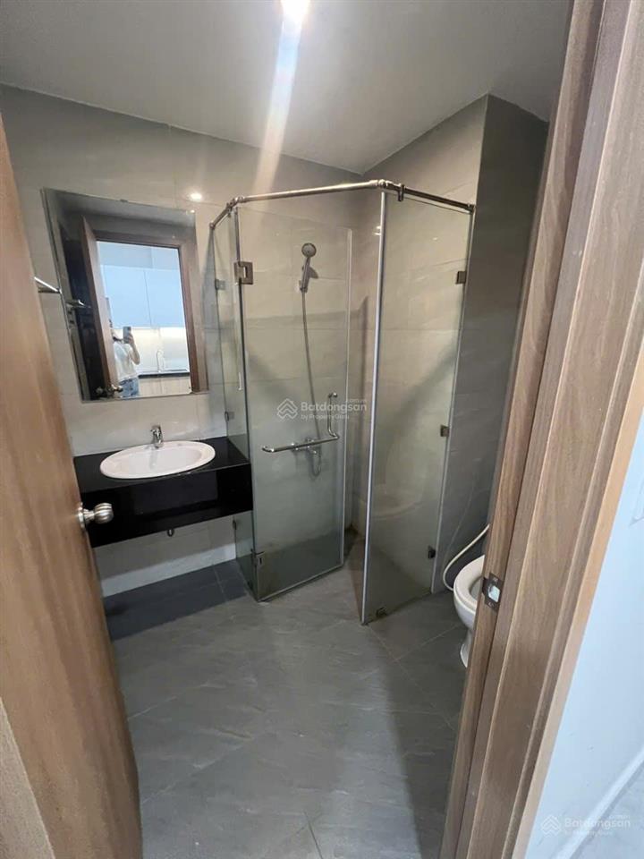 Bán gấp căn studio căn hộ legacy giá 990 triệu bao hết phí,  0376 721 ***