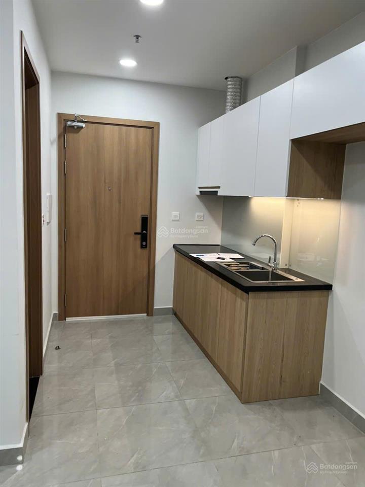 Bán gấp căn studio căn hộ legacy giá 990 triệu bao hết phí,  0376 721 ***