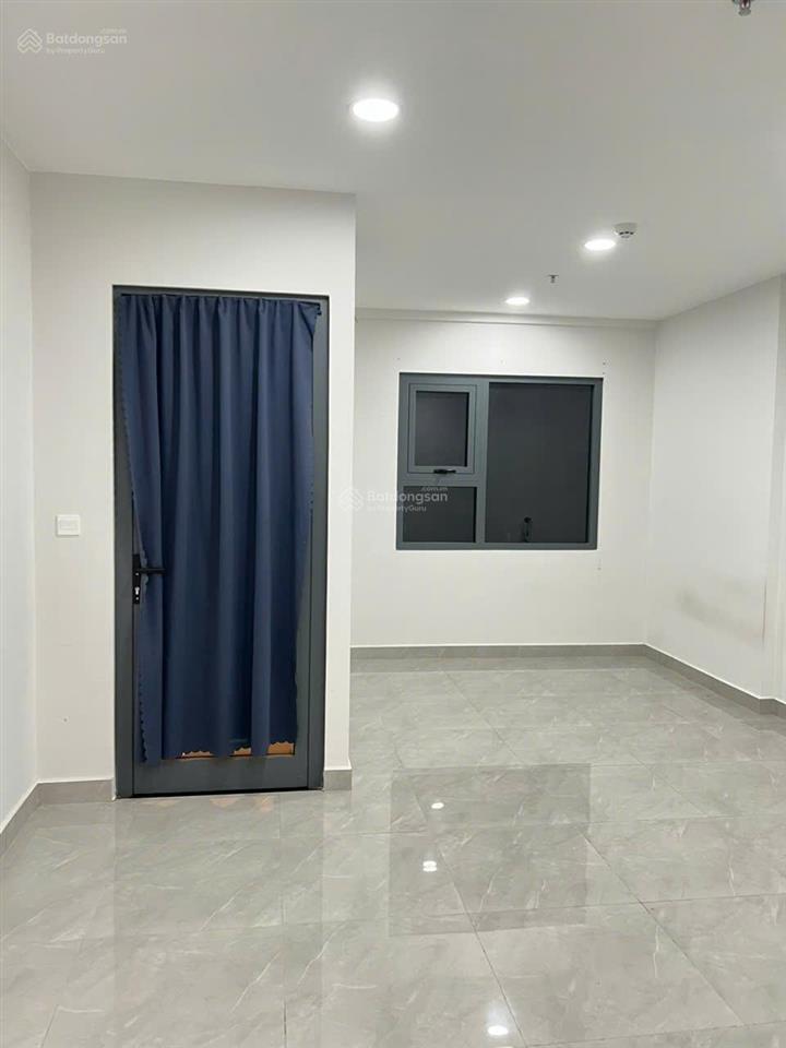 Bán gấp căn studio căn hộ legacy giá 990 triệu bao hết phí,  0376 721 ***