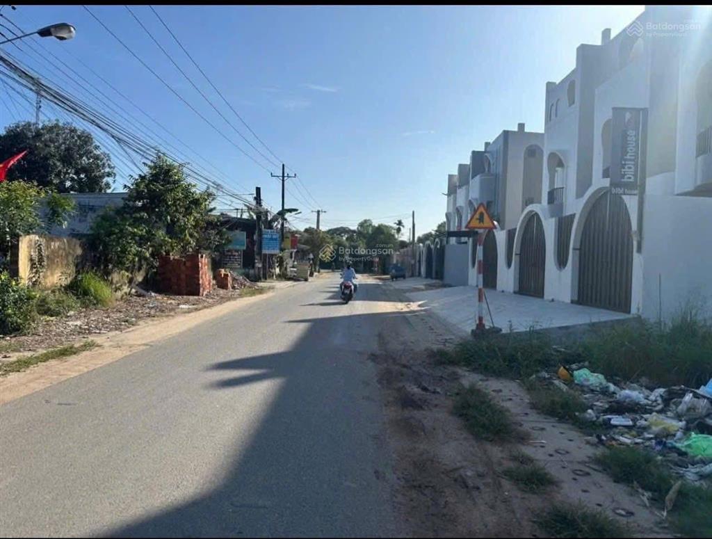 Mặt tiền buôn bán bưng cơ lộc an 1 lô duy nhất giá đầu tư 5x23,5 sổ riêng thổ cư