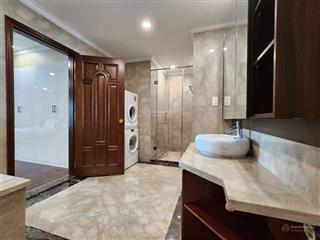 Bán gấp căn hộ 3pn đẹp, 152m2 tại vincom center tp hcm, 35 tỷ vnd