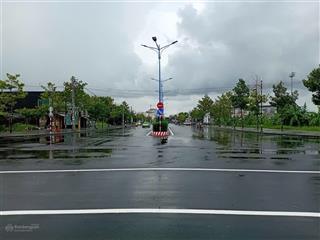 Bán nền đất vàng ngã 5 ngô quyền, tp. cà mau diện tích  36x41m = 1472 m2