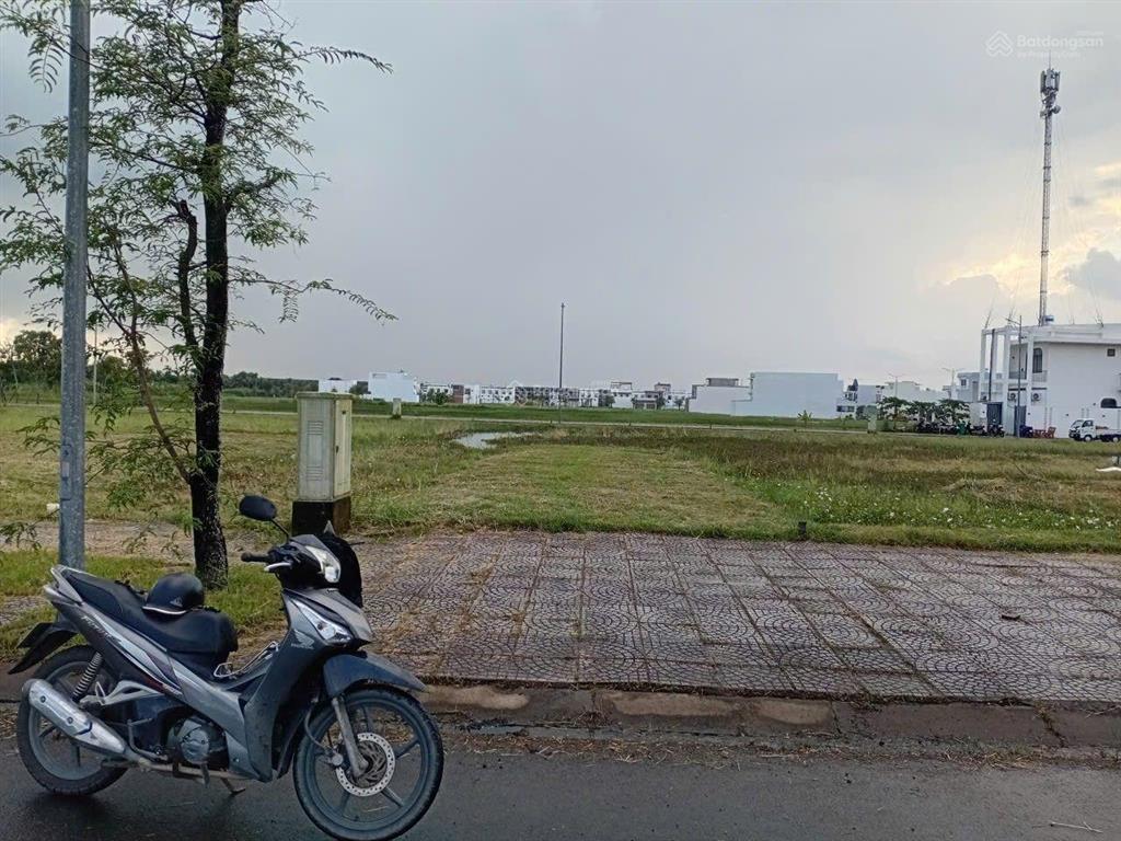 Bán nền sổ hồng 100m2 đường số 5 dự án happy home cà mau giá chỉ 1,25 tỷ