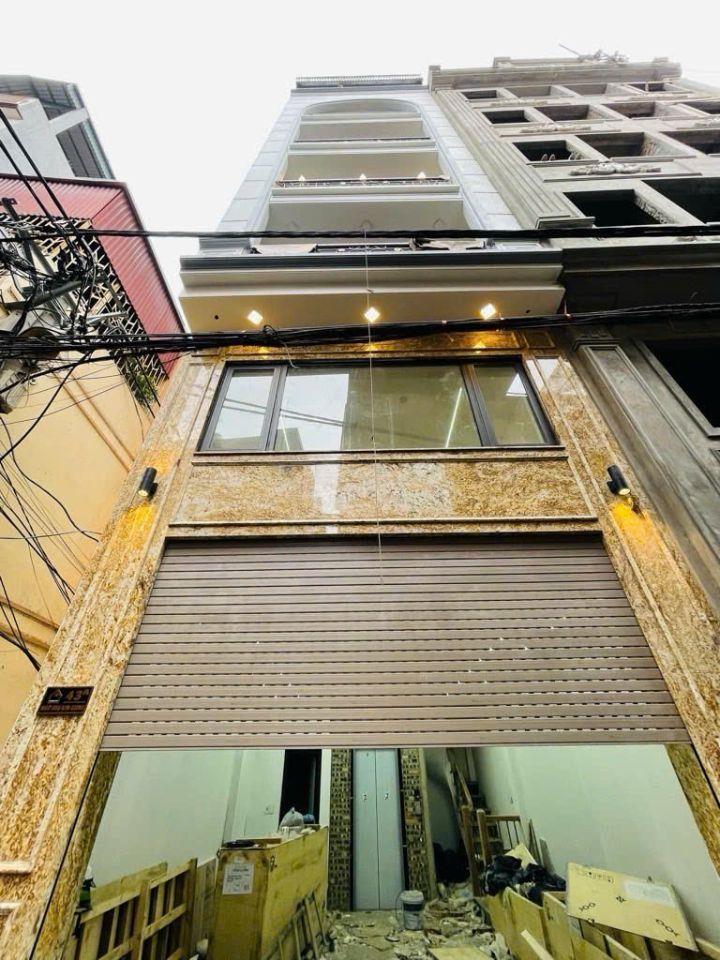 BÁN NHÀ  XÂY MỚI 7 TẦNG THANG MÁY TẠI PHỐ KIM GIANG Ô TÔ NGỦ TRONG NHÀ GIÁ CHỈ NHỈNH 12 TỶ