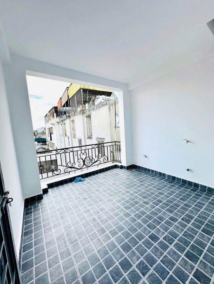 TÔI ĐANG CẦN BÁN CĂN NHÀ XÂY MỚI TINH  38M2 X 5T TẠI PHỐ KIM GIANG  THANH XUÂN  GIÁ NHỈNH 8 TỶ