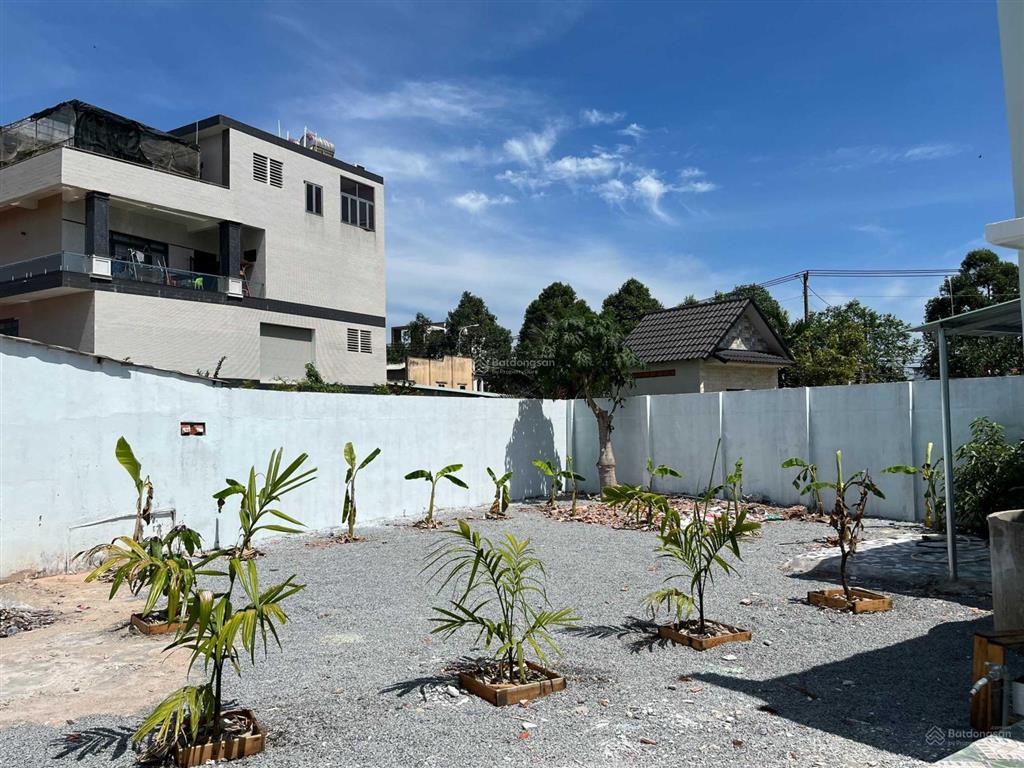 Cần bán nhà tt đất đỏ 374.8m2  2ty900 0909 525 *** ms nga