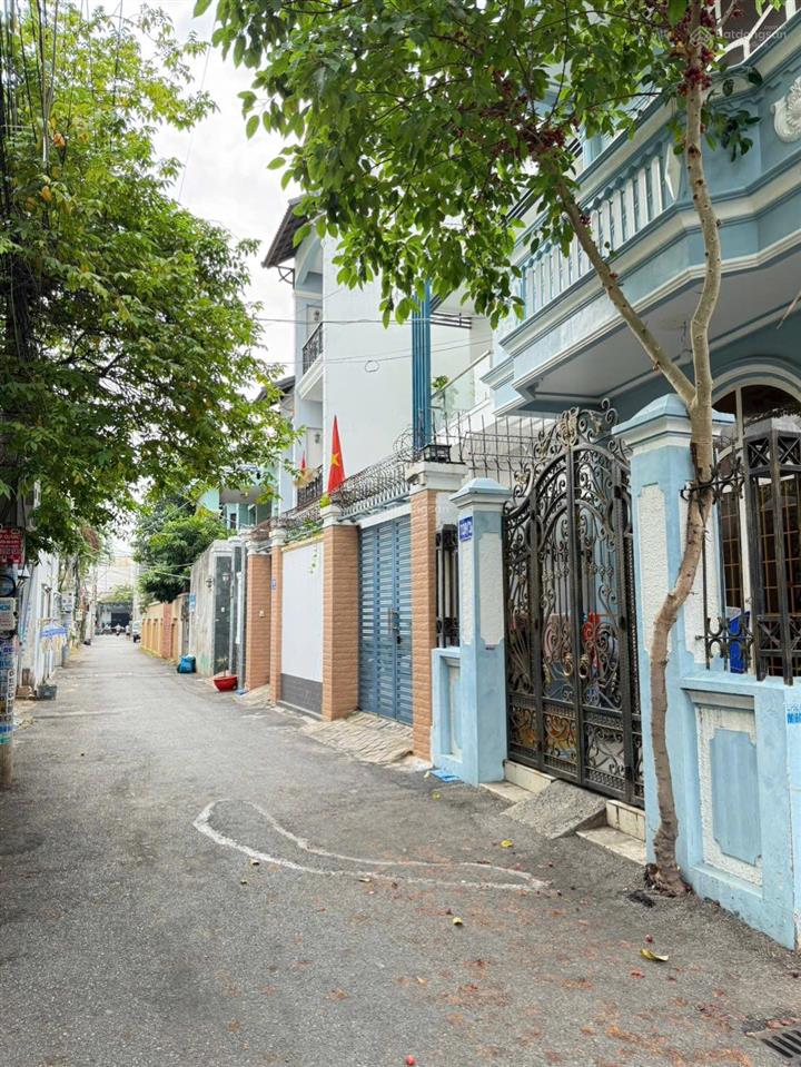 Bán nhà căn góc 2 mặt tiền huyền trân công chúa, tpvt.giá7tỷ800 0909 525 *** ms.nga