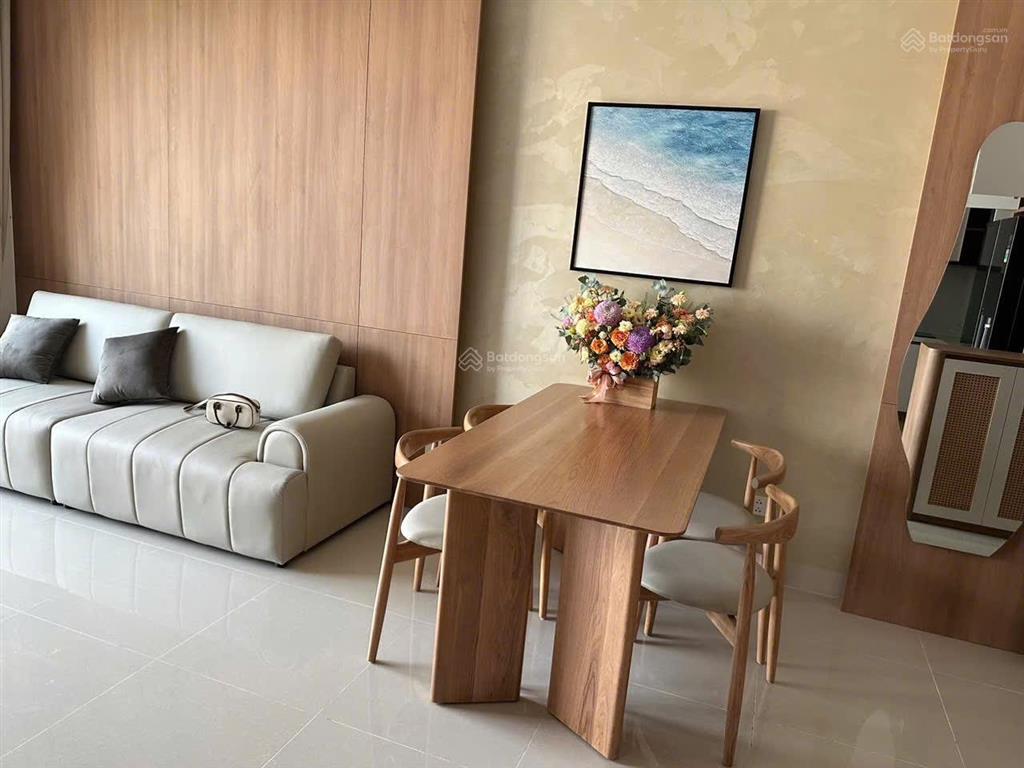 Bán căn hộ 2pn 2wc vung tau centre point full nội thất. giá 4tỷ1 0909 525 *** ms. nga