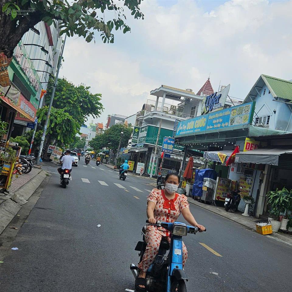 Bán nhà 2 mặt tiền lê sáttân hương phường tân quý quận tân phú 4x14m 9.5 tỷ