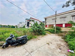 Bán hàng fo đất đấu giá phúc tiến,dt 67m, nở hậu, 2 mặt ngõ,đường 5m,cách trục chính 30m,giá 5,5 tỷ