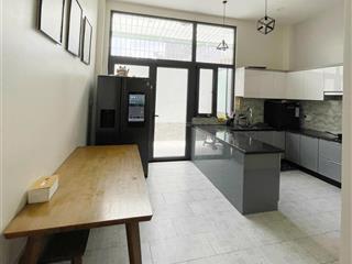 Nhà bán 7tỷ2 tl 4 tầng 5 x 17m 85m2 8pn, 4wc mt 12m kdc 13c  greenlife  xã phong phú, bc