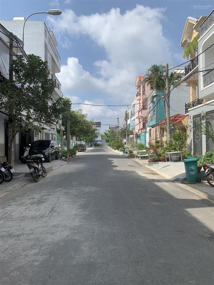 Bán đất 6 x 18108m2giá9tỷ5 tlmt 12m khu dân cư bình hưng, xã bình hưng, bc cũ sổ đỏ cá nhân