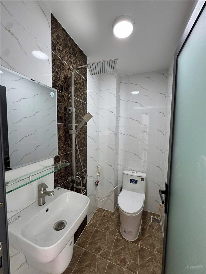 Nhà bán trệt,lầu37m24,4 x 8,52 pn,2 wc hẻm xe ba gác đường âu dương lân p3q8 sổ h hoàn công đủ
