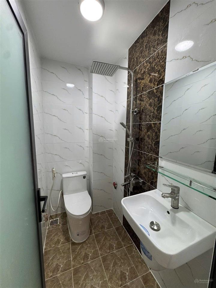 Nhà bán trệt,lầu37m24,4 x 8,52 pn,2 wc hẻm xe ba gác đường âu dương lân p3q8 sổ h hoàn công đủ