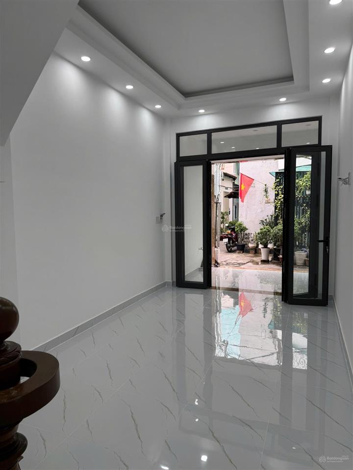 Nhà bán trệt,lầu37m24,4 x 8,52 pn,2 wc hẻm xe ba gác đường âu dương lân p3q8 sổ h hoàn công đủ
