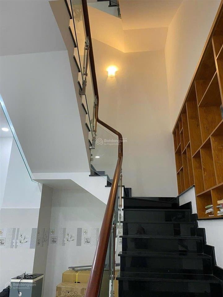 Nhà thuê 4 tầng5 x 20m100m27 pn,8wc  đường 16m kdc 6b intresco, bình hưng, bình chánh