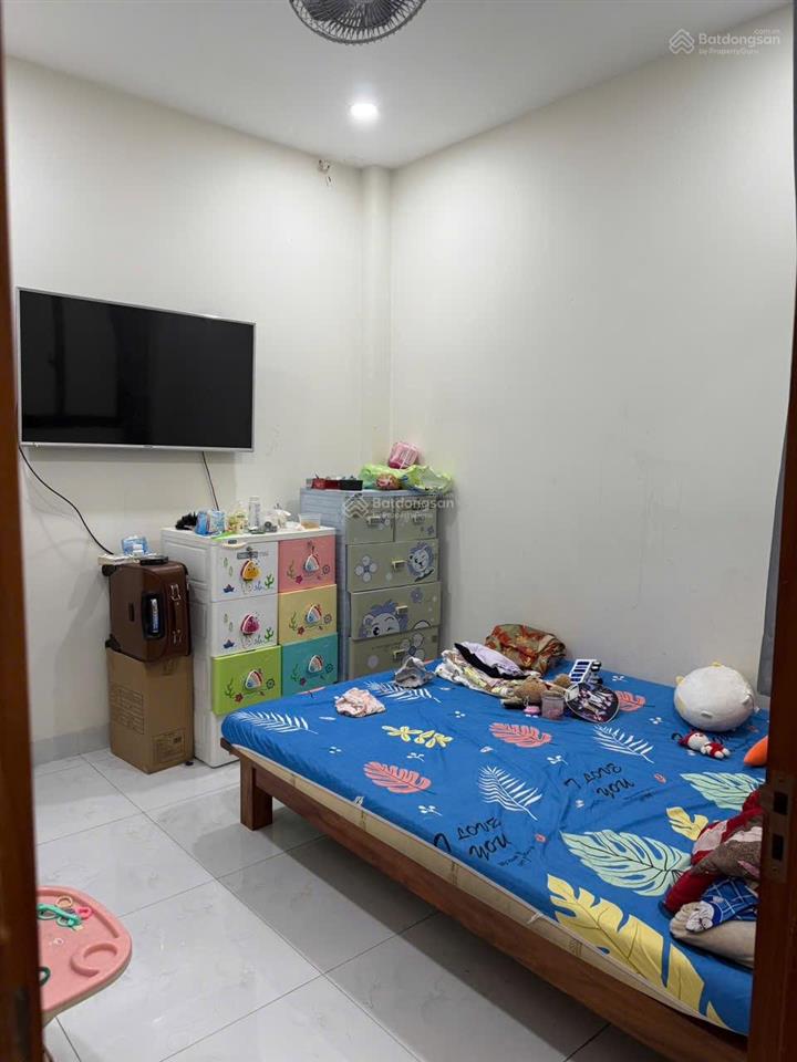 Nhà bán 4 tầng 5 x 20m 100m2 5 pn, 4 wc 7tỷ5 tlmt 12mkdc intresco 13e , l việt kiều,ph phú, bc