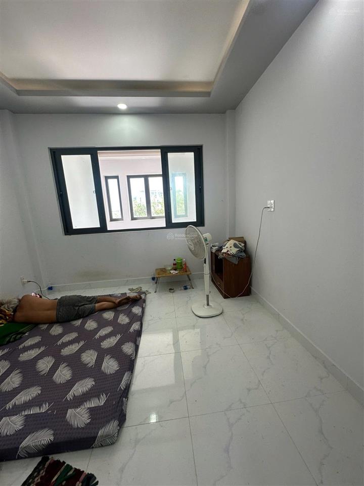 Nhà bán trệt, lầu cũ5,2 x 10 49m2 hẻm thông hoàng minh đạo  phạm thế hiển p bình đông( p5q8 cũ).