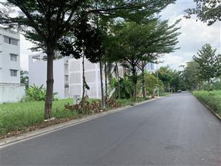 Bán lô đất 6 x 20120m2 68 triệu/m2 đường vành đai trong kdc conic 13b  sổ cn, p phú bc