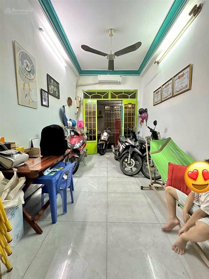 Nhà bán 5 tầng  3 x 9  4 pn, 4 wc hẻm 4m trần hưng đạo  nguyễn văn cừ q5 cũ  sổ hồng hc đủ